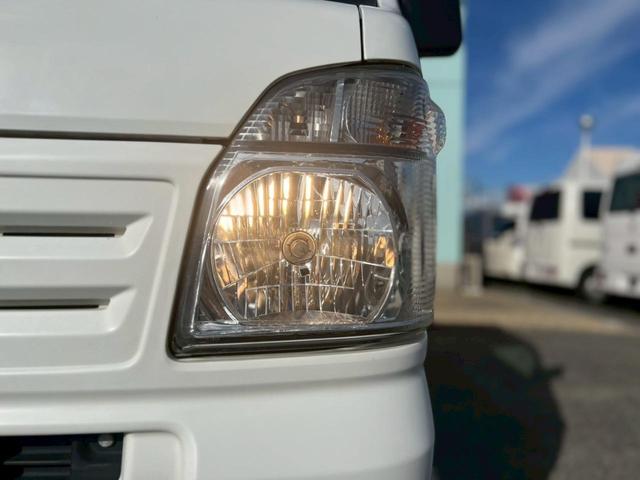 キャリイトラック 　車検整備付　ＡＴ車　ＥＴＣ　エアコン　パワステ　ＡＢＳ　運転席エアバック　助手席エアバック　アオリプロテクター　トリイプロテクター　ヘッドライトレベライザー　フロアマット　ドアバイザー　スペアタイヤ（67枚目）