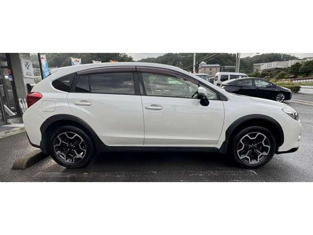 ＸＶ ２．０ｉ－Ｌ　アイサイト　社外ナビ　ＥＴＣ　４ＷＤ　電動シート　レーンキープアシスト（4枚目）