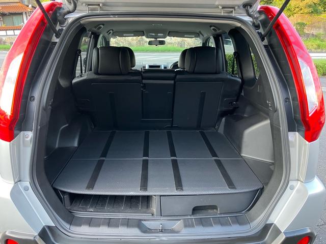 エクストレイル ２０Ｘｔｔ　バックカメラ　クル－ズコントロ－ル　シートヒーター　オートライト　ディスチャージヘッドランプ　寒冷地仕様　４ＷＤ（10枚目）