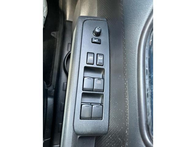 エクストレイル ２０Ｘｔｔ　バックカメラ　クル－ズコントロ－ル　シートヒーター　オートライト　ディスチャージヘッドランプ　寒冷地仕様　４ＷＤ（24枚目）