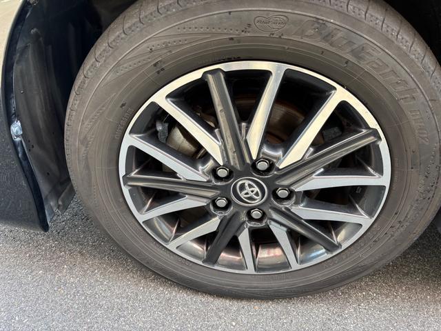 ヴォクシー ＺＳ　煌　パワステ　パワーウィンドウ　ダブルエアコン　ワンオーナー　禁煙車　盗難防止システム　衝突安全ボディ　ＬＥＤヘッドランプアイドリングストップ　鉱石モニター　純正ナビ（12枚目）