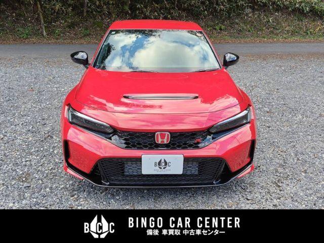 シビック タイプR レーシングブラックパッケージ ナビ・TV(9インチHonda CONNECT) ETC2.0 スマートキー ドライブモードセレクト 電動パーキングブレーキ スエード調専用スポーツシート アルミ製シフトノブ アルミペダル(3枚目)