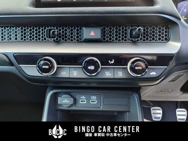 シビック タイプR レーシングブラックパッケージ ナビ・TV(9インチHonda CONNECT) ETC2.0 スマートキー ドライブモードセレクト 電動パーキングブレーキ スエード調専用スポーツシート アルミ製シフトノブ アルミペダル(22枚目)