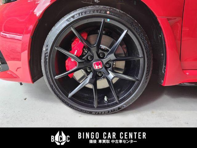 シビック タイプR レーシングブラックパッケージ ナビ・TV(9インチHonda CONNECT) ETC2.0 スマートキー ドライブモードセレクト 電動パーキングブレーキ スエード調専用スポーツシート アルミ製シフトノブ アルミペダル(43枚目)