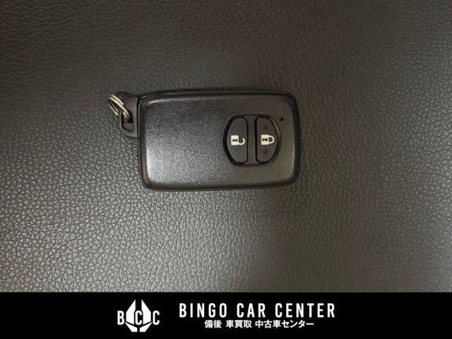 アクア G ナビ・TV ETC キーレスエントリー スマートキー 本革巻きステアリング 本革巻きシフトノブ オーディオ操作用ステアリングスイッチ 盗難防止装置 衝突安全ボディ レザー調シートカバー(54枚目)