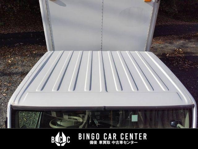 アトラストラック スーパーローＤＸ　１０尺　パネルバン　シャッター式後扉　荷室証明有　リヤゲートチェーン　キーレスエントリー　リヤトラフィックモニター　スタッドレスタイヤ６本付　４速ＡＴガソリン車（4枚目）
