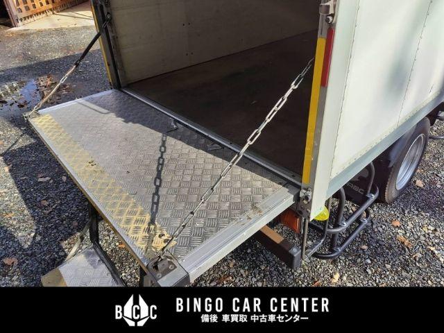 アトラストラック スーパーローＤＸ　１０尺　パネルバン　シャッター式後扉　荷室証明有　リヤゲートチェーン　キーレスエントリー　リヤトラフィックモニター　スタッドレスタイヤ６本付　４速ＡＴガソリン車（59枚目）