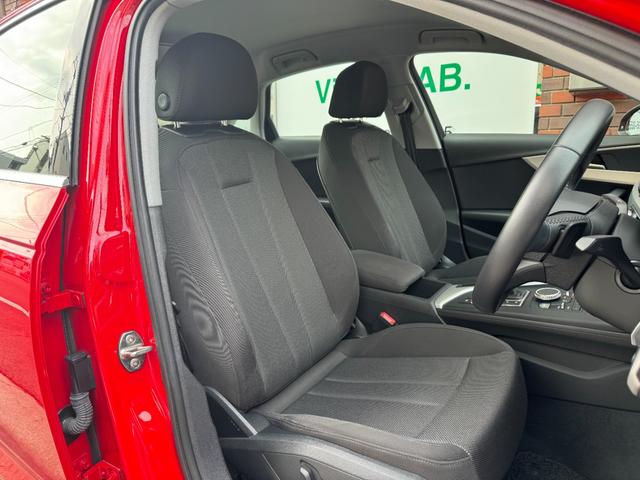 Ａ４ ２．０ＴＦＳＩ　★走行３８３００キロ★フルセグＴＶ★ＥＴＣ★Ｂｌｕｅｔｏｏｔｈ★クリアランスソナー★バックカメラ★電動シート★電動格納ミラー★純正１７インチＡＷ★オートライト★（22枚目）