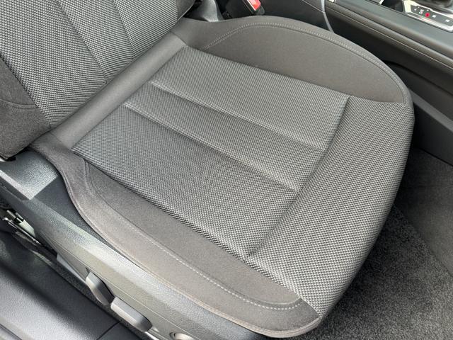 Ａ４ ２．０ＴＦＳＩ　★走行３８３００キロ★フルセグＴＶ★ＥＴＣ★Ｂｌｕｅｔｏｏｔｈ★クリアランスソナー★バックカメラ★電動シート★電動格納ミラー★純正１７インチＡＷ★オートライト★（25枚目）