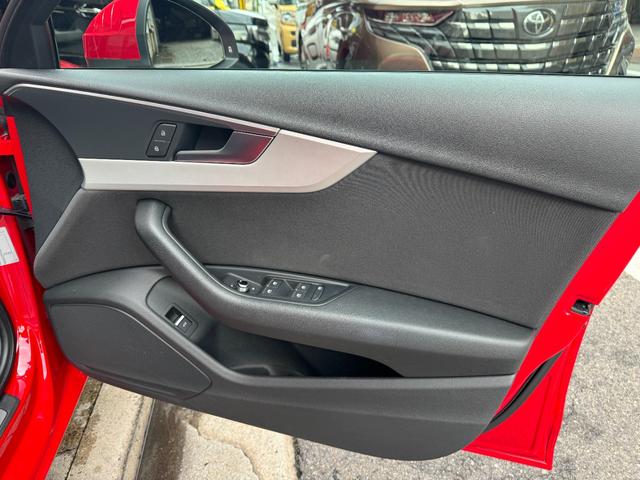 Ａ４ ２．０ＴＦＳＩ　★走行３８３００キロ★フルセグＴＶ★ＥＴＣ★Ｂｌｕｅｔｏｏｔｈ★クリアランスソナー★バックカメラ★電動シート★電動格納ミラー★純正１７インチＡＷ★オートライト★（55枚目）