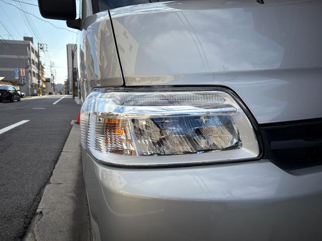 タウンエースバン GL ★登録済み未使用車★AT★4WD★ナビゲーション★フルセグTV★Bluetooth★ビルトインETC★純正ゴムマット★スマートアシスト★バックセンサー★キーレス★LEDヘッドランプ★(14枚目)