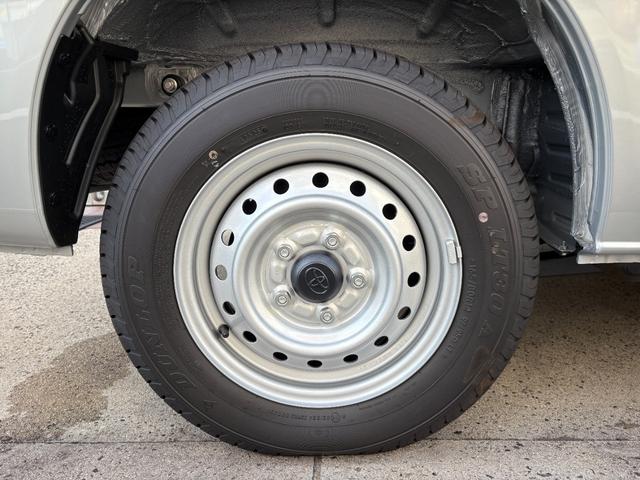 タウンエースバン GL ★登録済み未使用車★AT★4WD★ナビゲーション★フルセグTV★Bluetooth★ビルトインETC★純正ゴムマット★スマートアシスト★バックセンサー★キーレス★LEDヘッドランプ★(19枚目)