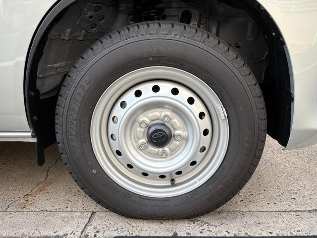 タウンエースバン GL ★登録済み未使用車★AT★4WD★ナビゲーション★フルセグTV★Bluetooth★ビルトインETC★純正ゴムマット★スマートアシスト★バックセンサー★キーレス★LEDヘッドランプ★(21枚目)