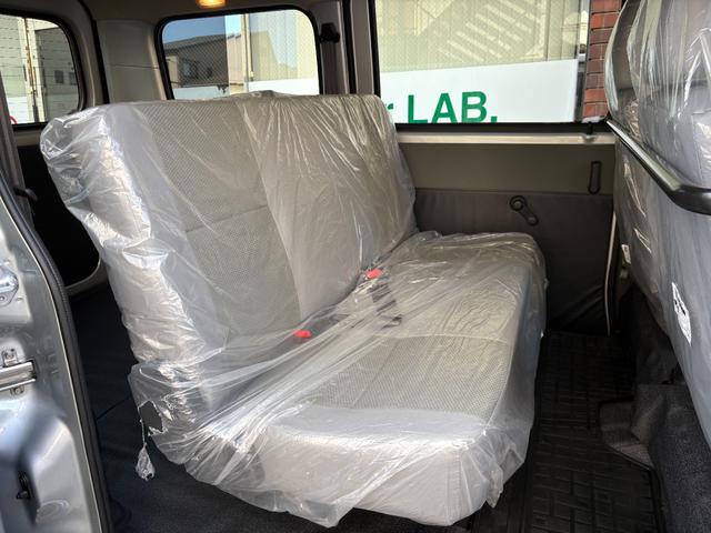 タウンエースバン GL ★登録済み未使用車★AT★4WD★ナビゲーション★フルセグTV★Bluetooth★ビルトインETC★純正ゴムマット★スマートアシスト★バックセンサー★キーレス★LEDヘッドランプ★(24枚目)