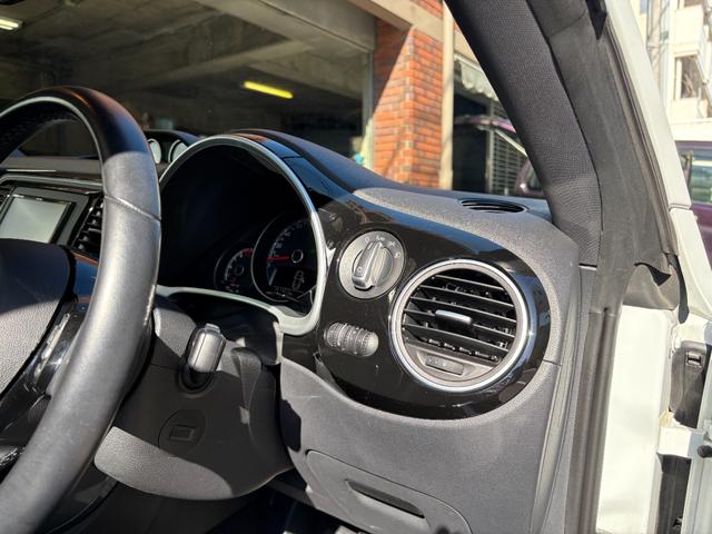 ザ・ビートル ２．０Ｒライン　★走行距離４５５００キロ★サンルーフ★レーザーシート★純正１８インチＡＷ★レッドキャリパー★ＥＴＣ★ＨＩＤヘッドライト★社外７インチナビ★Ｂｌｕｅｔｏｏｔｈ★フルセグＴＶ★バックカメラ★（26枚目）