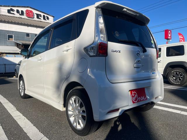 デイズ ハイウェイスター　Ｘ　ナビ　ＴＶ　バックカメラ　オートエアコン　プッシュスタート（5枚目）