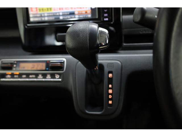 ◎メンテナンスパスポート◎　１．オイル交換４回分・オイルエレメント２回分無料！　２．車検基本料等無料！　３．定期点検（６・１２・１８ヶ月点検）無料！