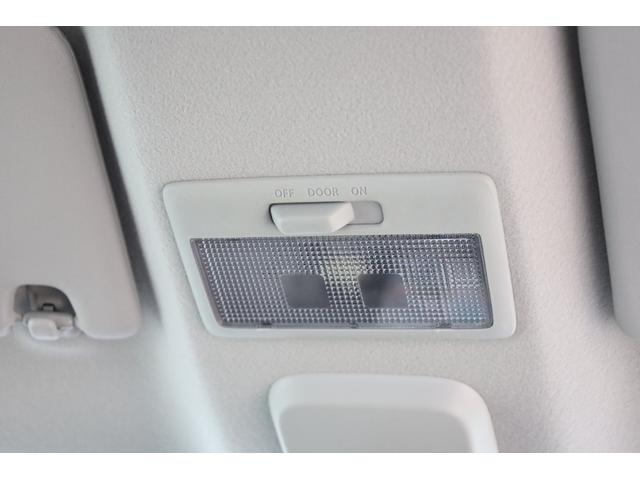 ＰＨＶやＰＨＥＶ車はどちらもガソリンエンジンに加えてモーターとバッテリーを備え、外部から電気を充電できるＨＶ（ハイブリッド）車です。