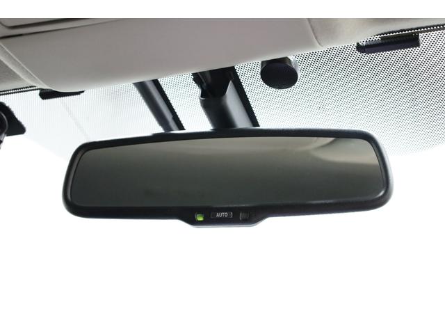 プリウス Ｇツーリングセレクションレザーパッケージ　後期型　本革シート　プリクラッシュセーフティ　禁煙車　アルパイン９型ＳＤナビ　ＢＴ接続　Ｂカメラ　純正１７インチＡＷ　ＬＥＤオートヘッドライト　パワーシート　シートヒーター　雨滴感知式ワイパー　ＥＴＣ（69枚目）