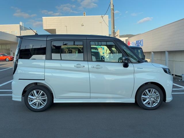 ソリオ ＨＹＢＲＩＤ　ＭＺ　試乗車アップ　試乗車アップ（4枚目）