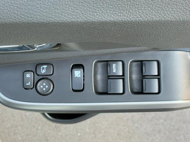 ソリオ ＨＹＢＲＩＤ　ＭＺ　試乗車アップ　試乗車アップ（22枚目）