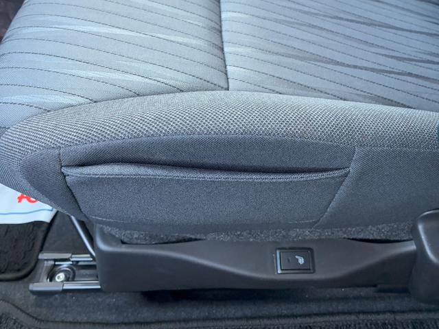 ソリオ ＨＹＢＲＩＤ　ＭＺ　試乗車アップ　試乗車アップ（47枚目）