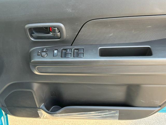 ワゴンＲ ＦＸ　オーディオ　オートライト　前後ブレーキサポート　オーディオ　オートライト　プッシュスタート　シートヒーター　オートエアコン　スズキセーフティーサポート　衝突被害軽減システム　アイドリングストップ　横滑り防止機能　衝突安全ボディ　盗難防止システム（23枚目）