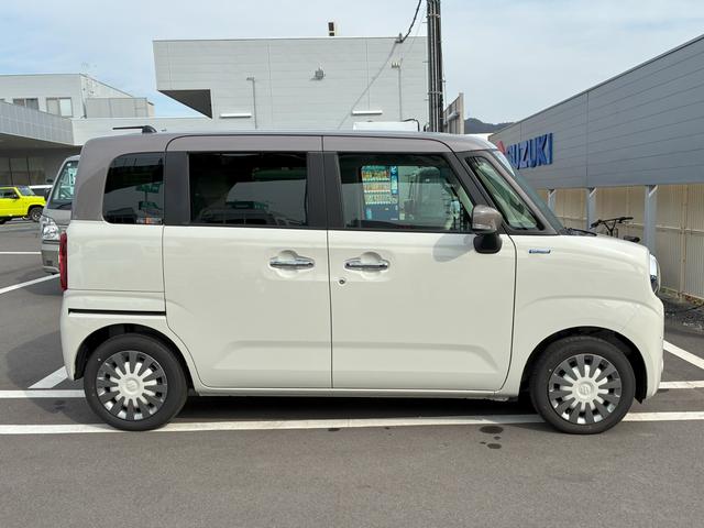 ワゴンＲスマイル ＨＹＢＲＩＤ　Ｘ　試乗車アップ　電動パーキングブレーキ　試乗車アップ　電動パーキングブレーキ　オートライト　スライドドア　プッシュスタート　シートヒーター　オートエアコン　スズキセーフティーサポート　衝突被害軽減システム　アイドリングストップ（4枚目）