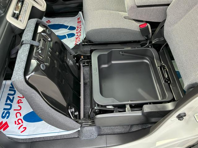 ワゴンＲスマイル ＨＹＢＲＩＤ　Ｘ　試乗車アップ　電動パーキングブレーキ　試乗車アップ　電動パーキングブレーキ　オートライト　スライドドア　プッシュスタート　シートヒーター　オートエアコン　スズキセーフティーサポート　衝突被害軽減システム　アイドリングストップ（44枚目）