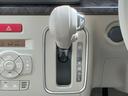 LC HYBRID X 試乗車アップ 前後ブレーキサポート 試乗車アップ オートライト プッシュスタート シートヒーター オートエアコン スズキセーフティーサポート 衝突被害軽減システム アイドリングストップ 横滑り防止機能 衝突安全ボディ 盗難防止システム(11枚目)