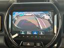 全方位モニターナビがついています。複数のカメラで自車位置を確認できるので、駐車も車庫入れもラクラクですね♪