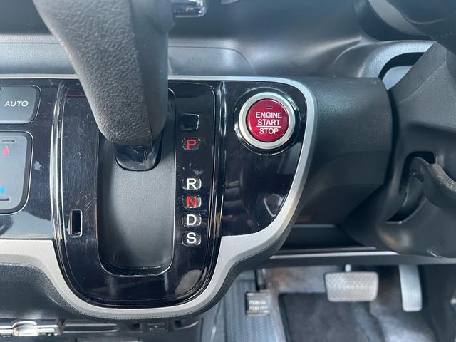 N-BOXカスタム G・ターボパッケージ スマートキー プッシュスタート ナビTV ETC 両側パワースライド HID パドルシフト 検9年3月(16枚目)
