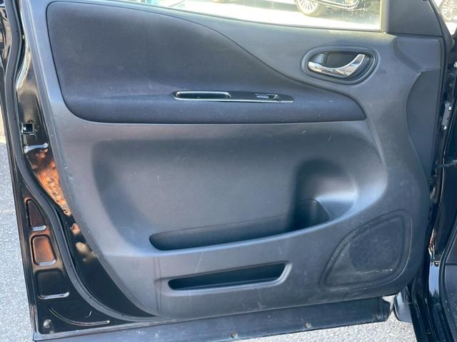 セレナ ライダー S-ハイブリッド ナビ フルセグTV フリップダウンモニター 両側電動スライドドア Bluetooth接続可 ETC スマートキー オートライト オートエアコン 8人乗り 盗難防止システム 修復歴なし CVT(44枚目)