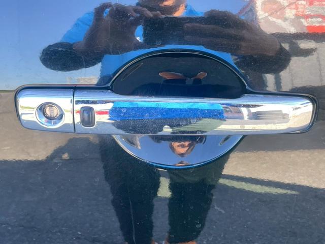 セレナ ライダー S-ハイブリッド ナビ フルセグTV フリップダウンモニター 両側電動スライドドア Bluetooth接続可 ETC スマートキー オートライト オートエアコン 8人乗り 盗難防止システム 修復歴なし CVT(52枚目)