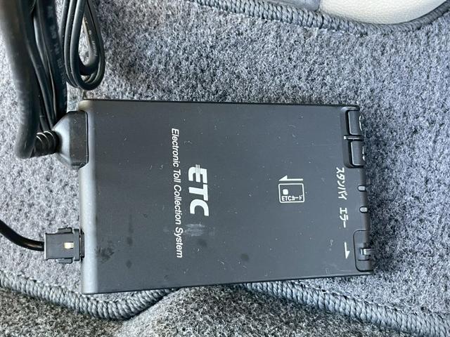 お車の状態は内外装共にとても綺麗な状態を保っておりますので私共でも自信を持ってお薦め出来る１台です！！自社ローン