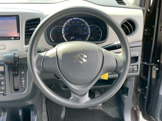 ご来店されたお客様に詳しくお話をさせて頂きために、「修復歴の有無」「不具合箇所の確認」「セールスポイント」等のご案内を行っておりますので、より安心してお乗り頂けるお車となります。自社ローン取扱い