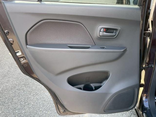 お車の状態は内外装共にとても綺麗な状態を保っておりますので私共でも自信を持ってお薦め出来る１台です！！同年式のお車と比べますと、大事にお乗りだった事を実感して頂けるはずです♪自社ローン