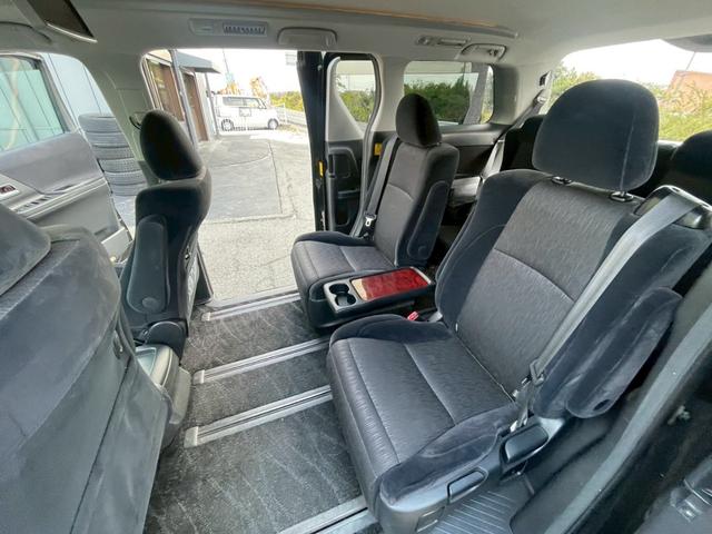 アルファード 240S 7人乗り 修復歴なし オットマン スマートキー コーナーセンサー オートライト オートエアコン ダブルエアコン HID 盗難防止システム 衝突安全ボディ(23枚目)