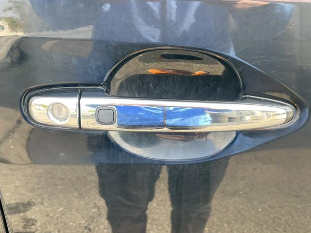 アルファード 240S 7人乗り 修復歴なし オットマン スマートキー コーナーセンサー オートライト オートエアコン ダブルエアコン HID 盗難防止システム 衝突安全ボディ(45枚目)