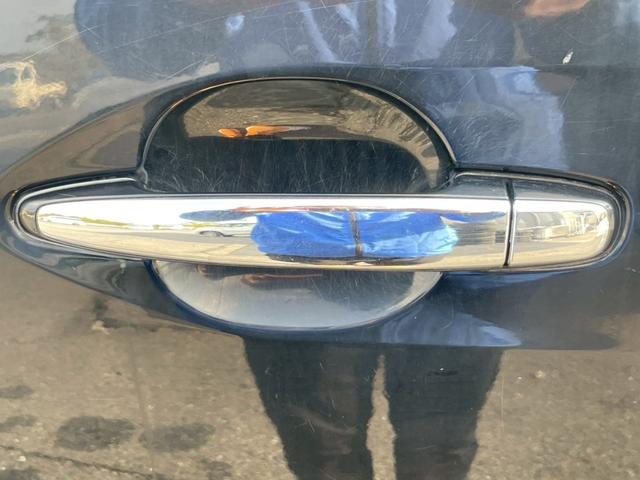 アルファード 240S 7人乗り 修復歴なし オットマン スマートキー コーナーセンサー オートライト オートエアコン ダブルエアコン HID 盗難防止システム 衝突安全ボディ(48枚目)