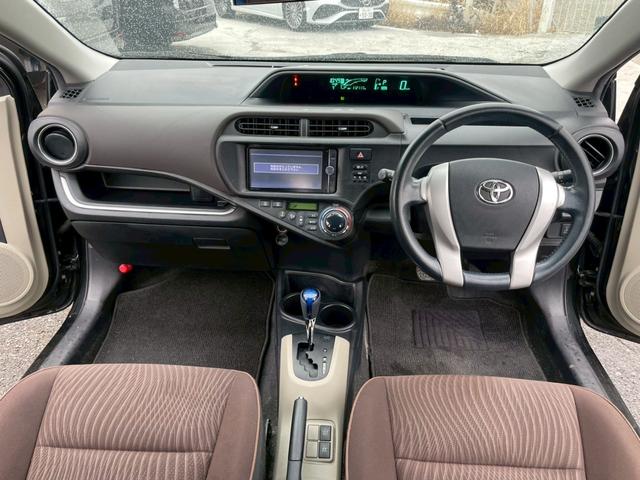 アクア G スマートキー プッシュスタート ETC バックカメラ 修復歴なし オートライト オートエアコン CVT 電動格納ミラー 衝突安全ボディ(13枚目)