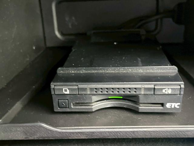 アクア G スマートキー プッシュスタート ETC バックカメラ 修復歴なし オートライト オートエアコン CVT 電動格納ミラー 衝突安全ボディ(34枚目)