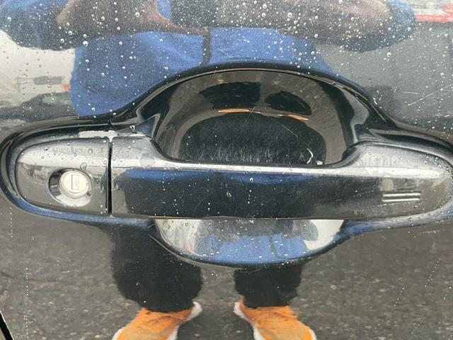 アクア G スマートキー プッシュスタート ETC バックカメラ 修復歴なし オートライト オートエアコン CVT 電動格納ミラー 衝突安全ボディ(50枚目)