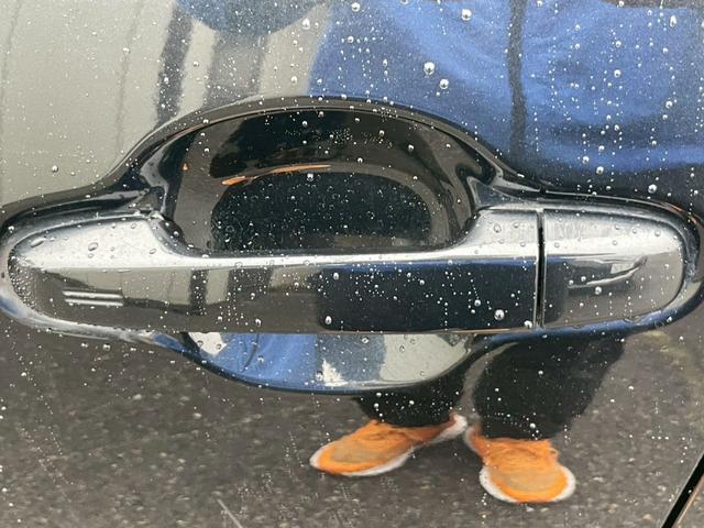 アクア G スマートキー プッシュスタート ETC バックカメラ 修復歴なし オートライト オートエアコン CVT 電動格納ミラー 衝突安全ボディ(51枚目)