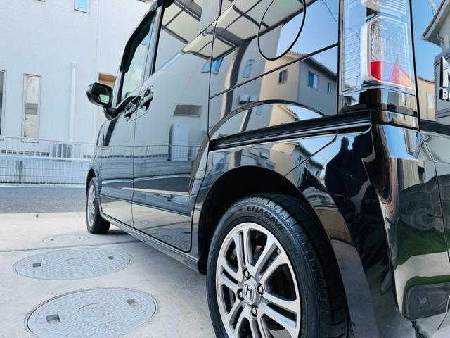 Ｎ－ＢＯＸ Ｇ・Ｌパッケージ　車検令和９年５月まで　ギャザーズ純正ナビ　フルセグ　ブルートゥース対応　バックカメラ　スマートキー２個　外装磨き済み　純正１４インチアルミホイール　内装ブラック　リア５面フィルム施工（10枚目）