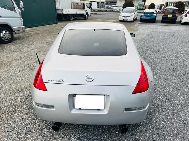 フェアレディZ ベースグレード 6速MT 最終型 ワーク19インチアルミホイール 車高調 柿本マフラー Bluetooth対応フルセグナビ バックカメラ ドライブレコーダー 外装グー鑑定5点(17枚目)