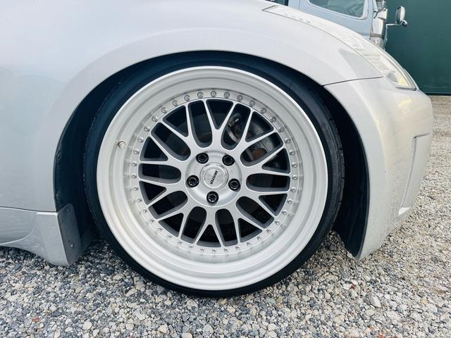 フェアレディZ ベースグレード 6速MT 最終型 ワーク19インチアルミホイール 車高調 柿本マフラー Bluetooth対応フルセグナビ バックカメラ ドライブレコーダー 外装グー鑑定5点(23枚目)