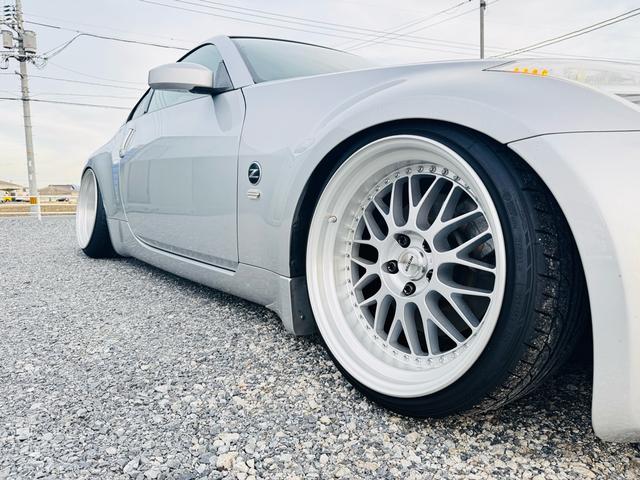 フェアレディZ ベースグレード 6速MT 最終型 ワーク19インチアルミホイール 車高調 柿本マフラー Bluetooth対応フルセグナビ バックカメラ ドライブレコーダー 外装グー鑑定5点(30枚目)