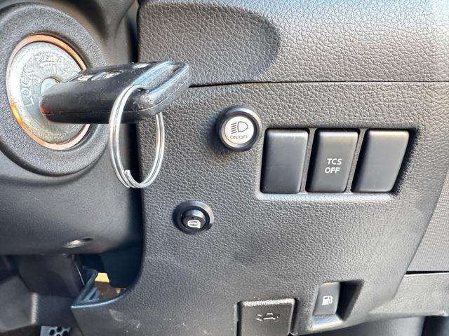 フェアレディZ ベースグレード 6速MT 最終型 ワーク19インチアルミホイール 車高調 柿本マフラー Bluetooth対応フルセグナビ バックカメラ ドライブレコーダー 外装グー鑑定5点(50枚目)