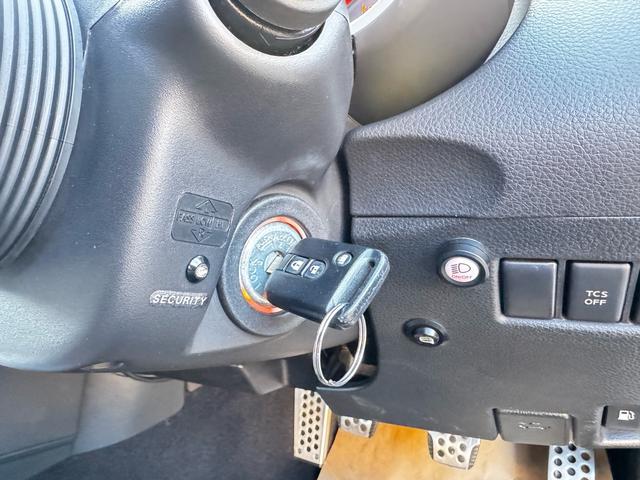 フェアレディZ ベースグレード 6速MT 最終型 ワーク19インチアルミホイール 車高調 柿本マフラー Bluetooth対応フルセグナビ バックカメラ ドライブレコーダー 外装グー鑑定5点(53枚目)